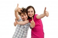 advantages to homeschooling - kids giving thumbs up